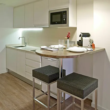 Hostemplo Apartment