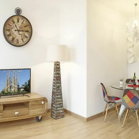 Apartment Hostemplo